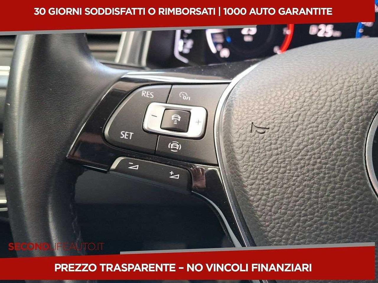 Volkswagen Volkswagen T-Roc usata, con 5 porte