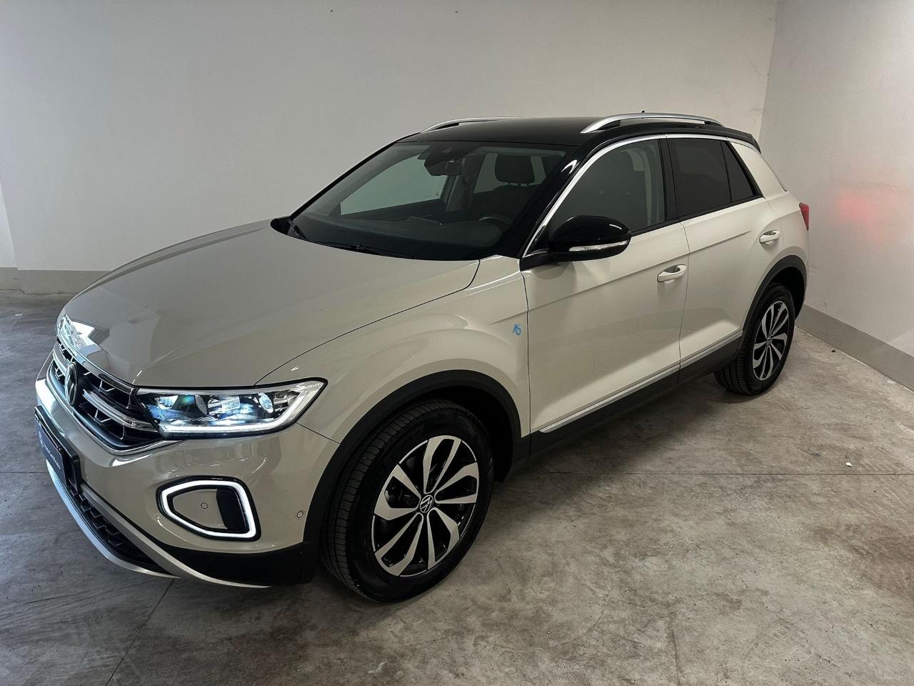 Volkswagen Volkswagen T-Roc usata 11