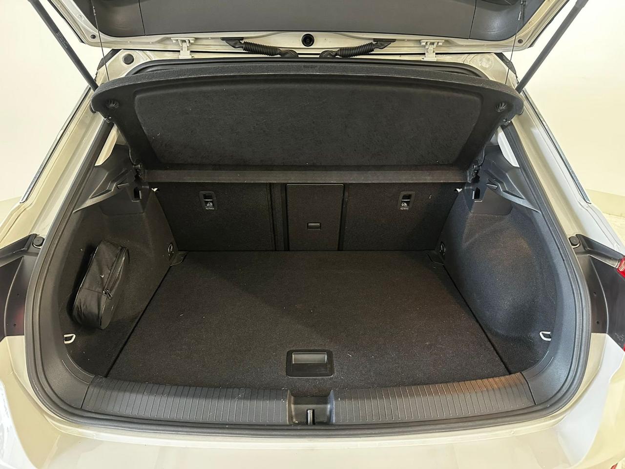 Volkswagen Volkswagen T-Roc usata 15