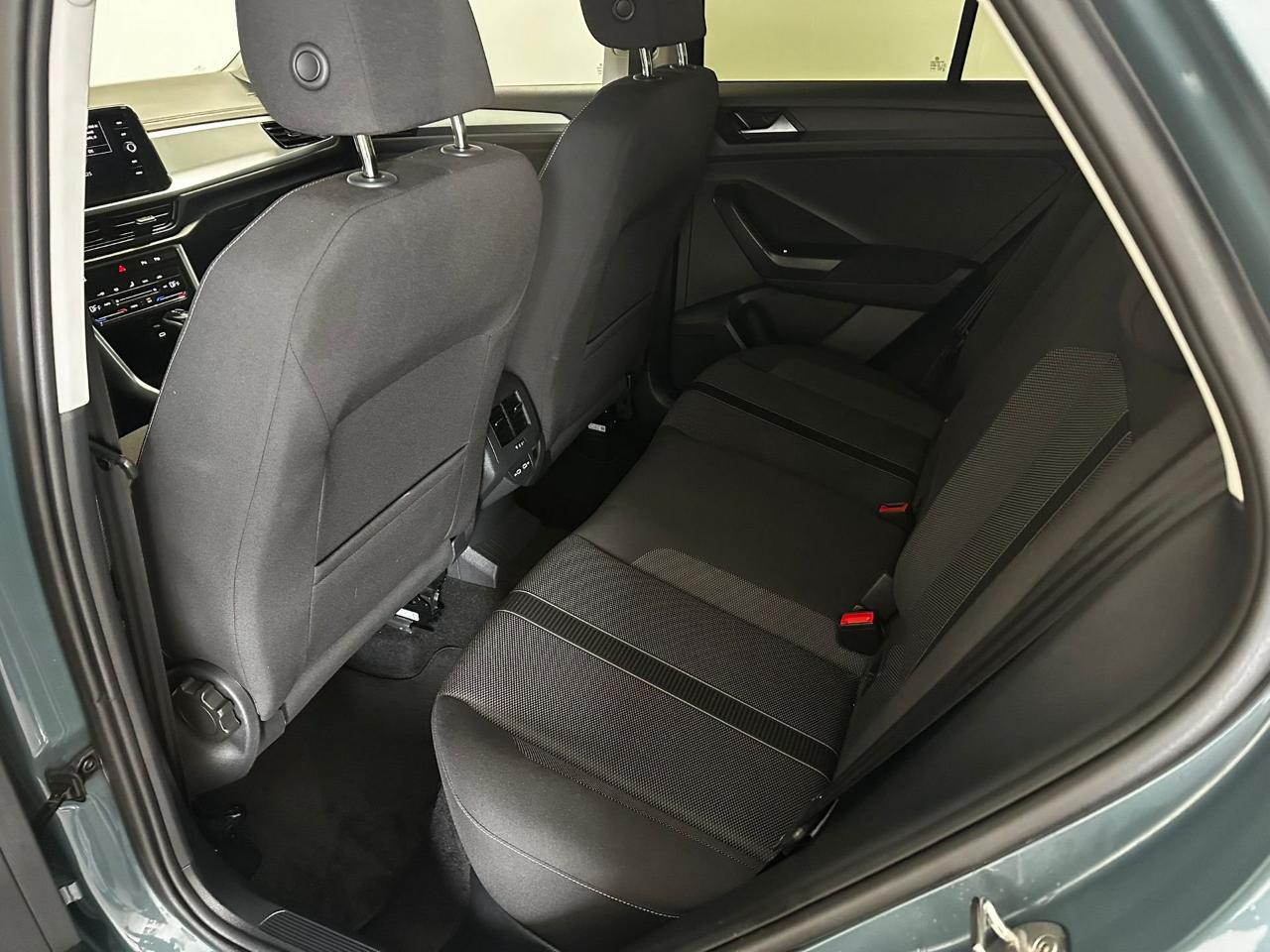 Volkswagen Volkswagen T-Roc usata, con cerchi in lega