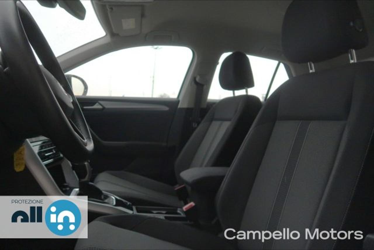 Volkswagen Volkswagen T-Roc usata 12