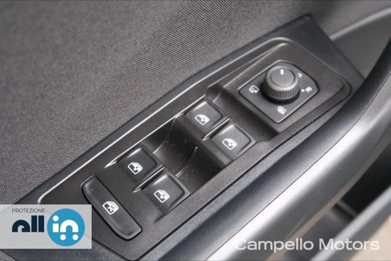 Volkswagen Volkswagen T-Roc usata 7