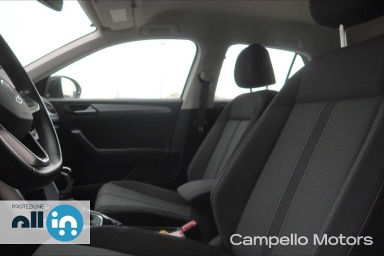 Volkswagen Volkswagen T-Roc usata 13