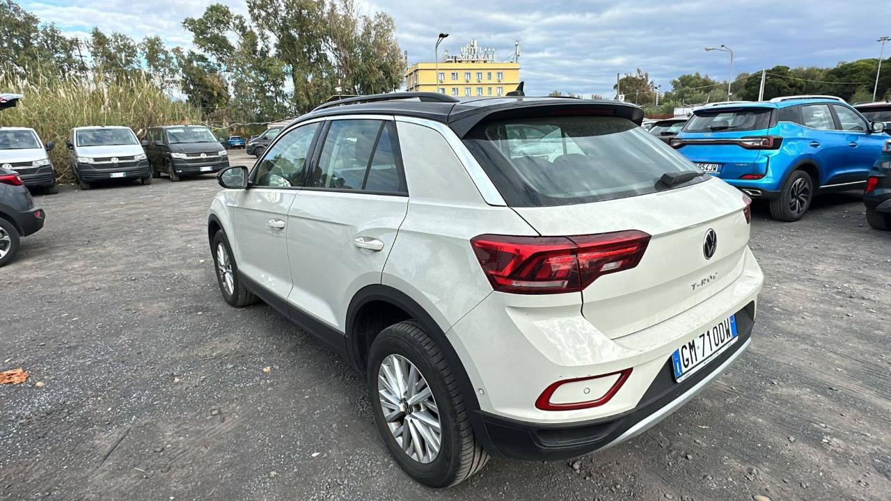 Volkswagen Volkswagen T-Roc usata 11
