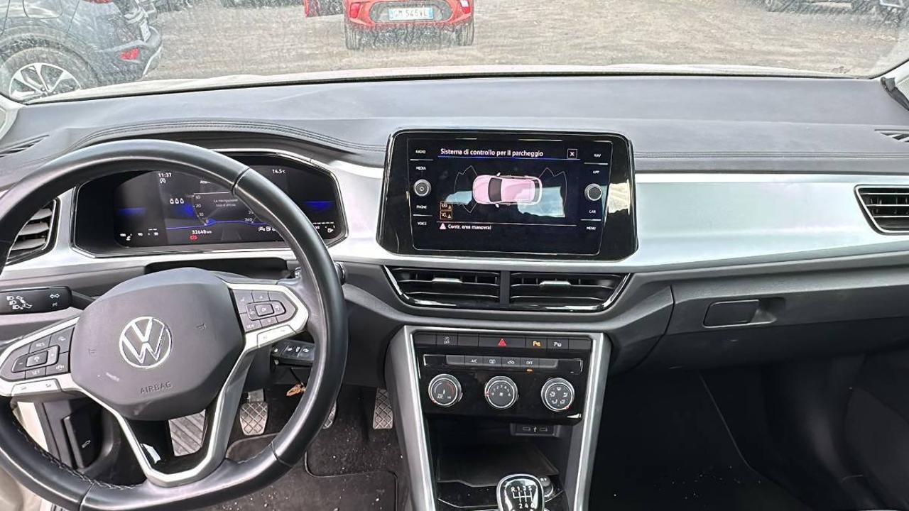 Volkswagen Volkswagen T-Roc usata 12