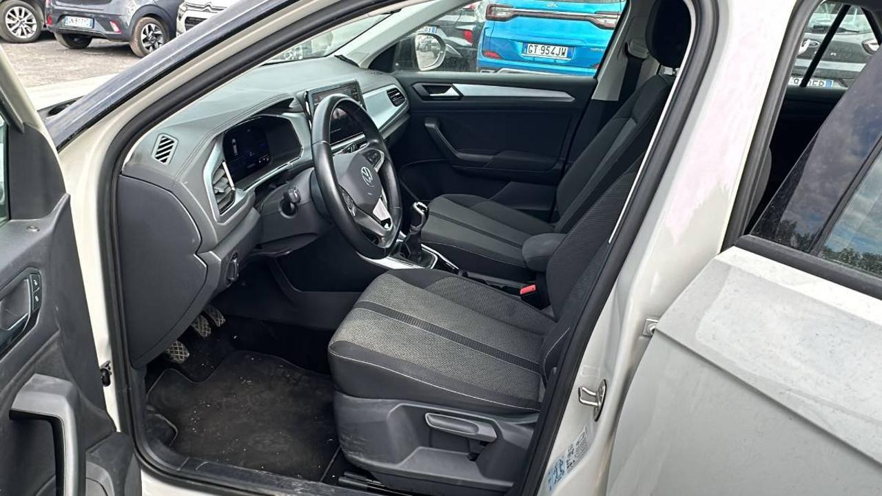 Volkswagen Volkswagen T-Roc usata 13