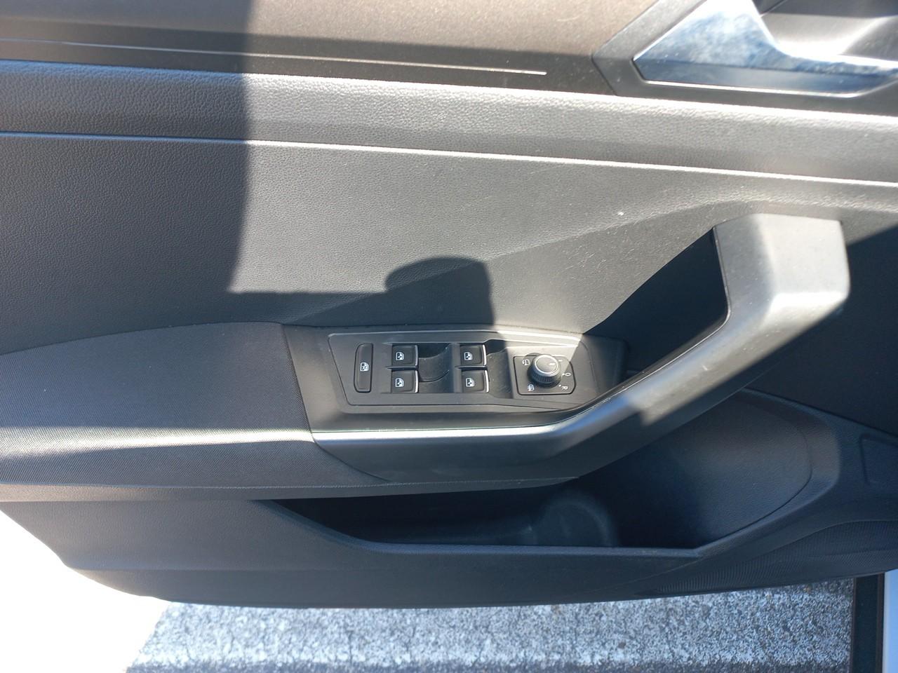 Volkswagen Volkswagen T-Roc usata, con alzacristalli elettrici anteriori e posteriori , numero ad impulso 2