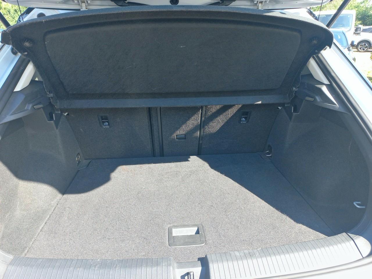 Volkswagen Volkswagen T-Roc usata, con comandi apps