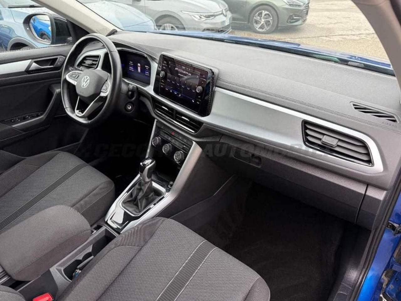 Volkswagen Volkswagen T-Roc usata 21