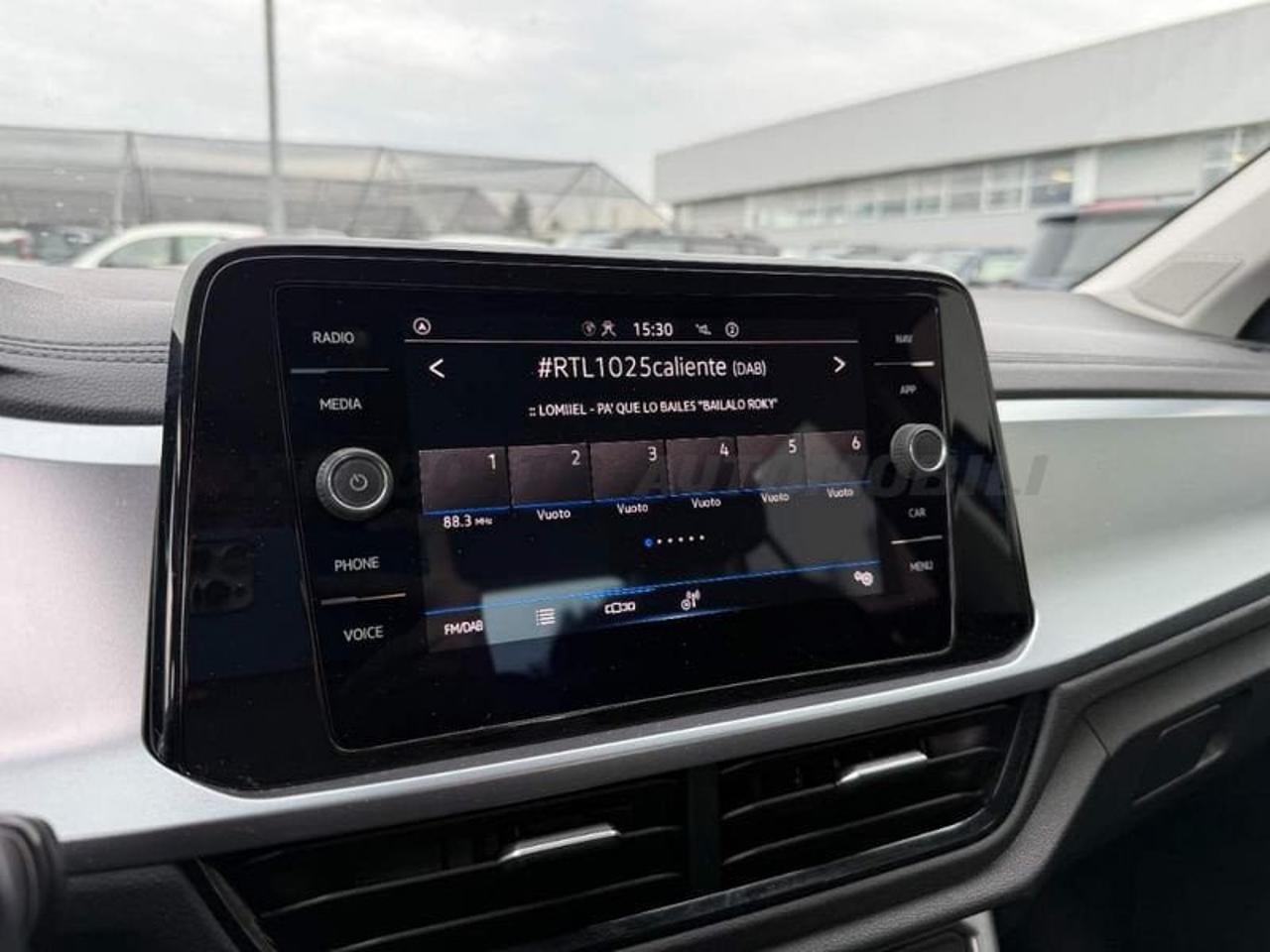 Volkswagen Volkswagen T-Roc usata 23