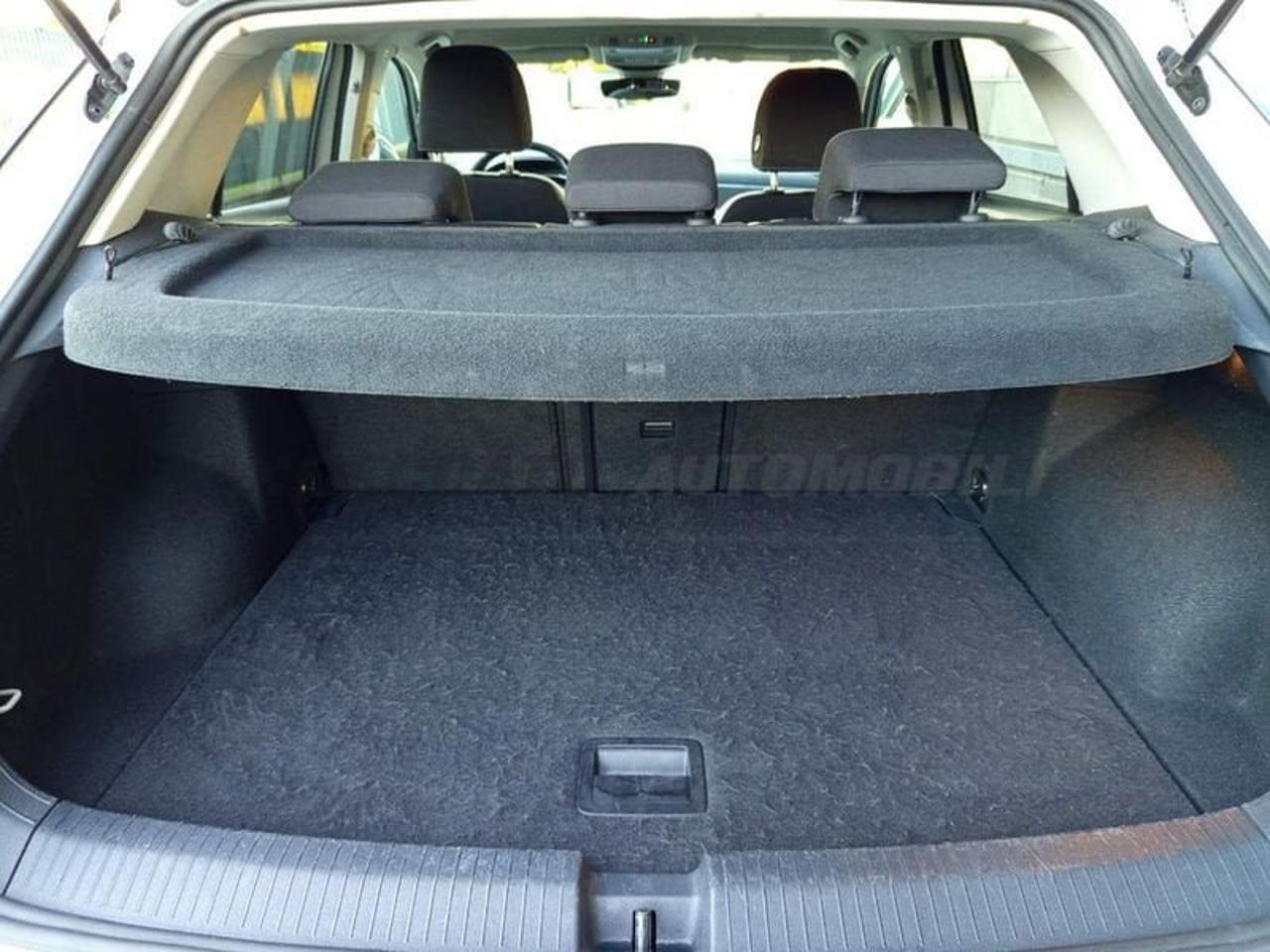 Volkswagen Volkswagen T-Roc usata, con Isofix