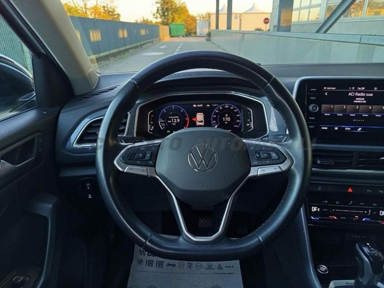 Volkswagen Volkswagen T-Roc usata 15