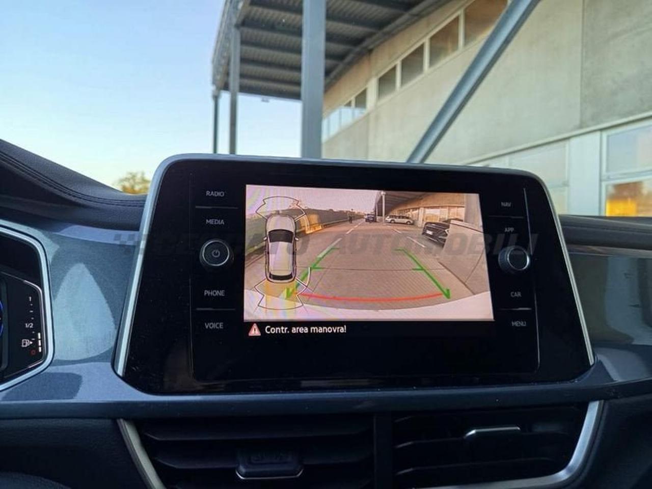 Volkswagen Volkswagen T-Roc usata 24