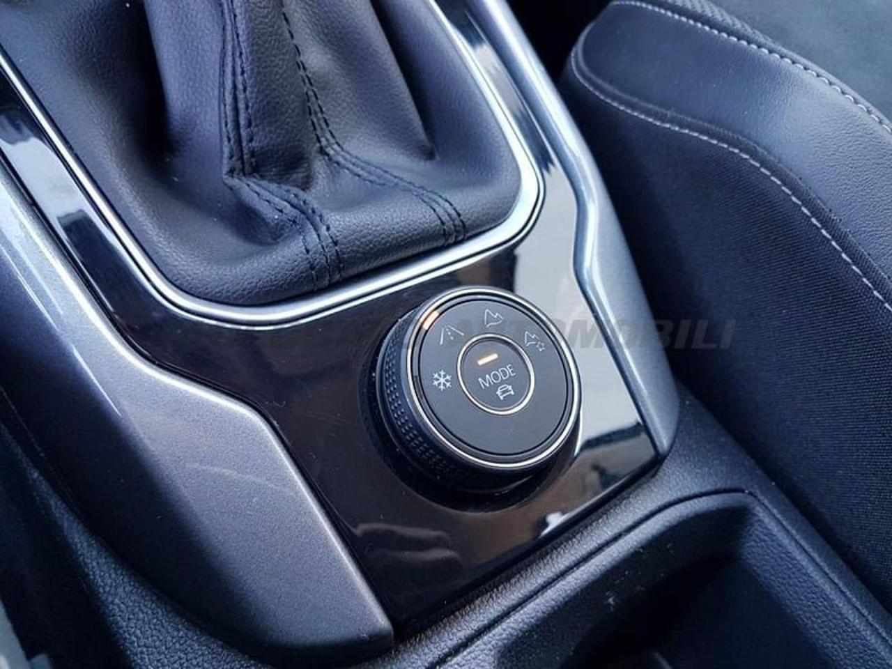 Volkswagen Volkswagen T-Roc usata 17