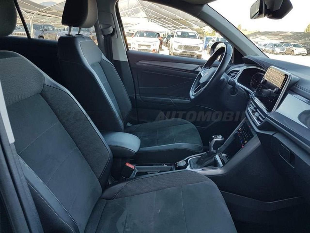 Volkswagen Volkswagen T-Roc usata 18