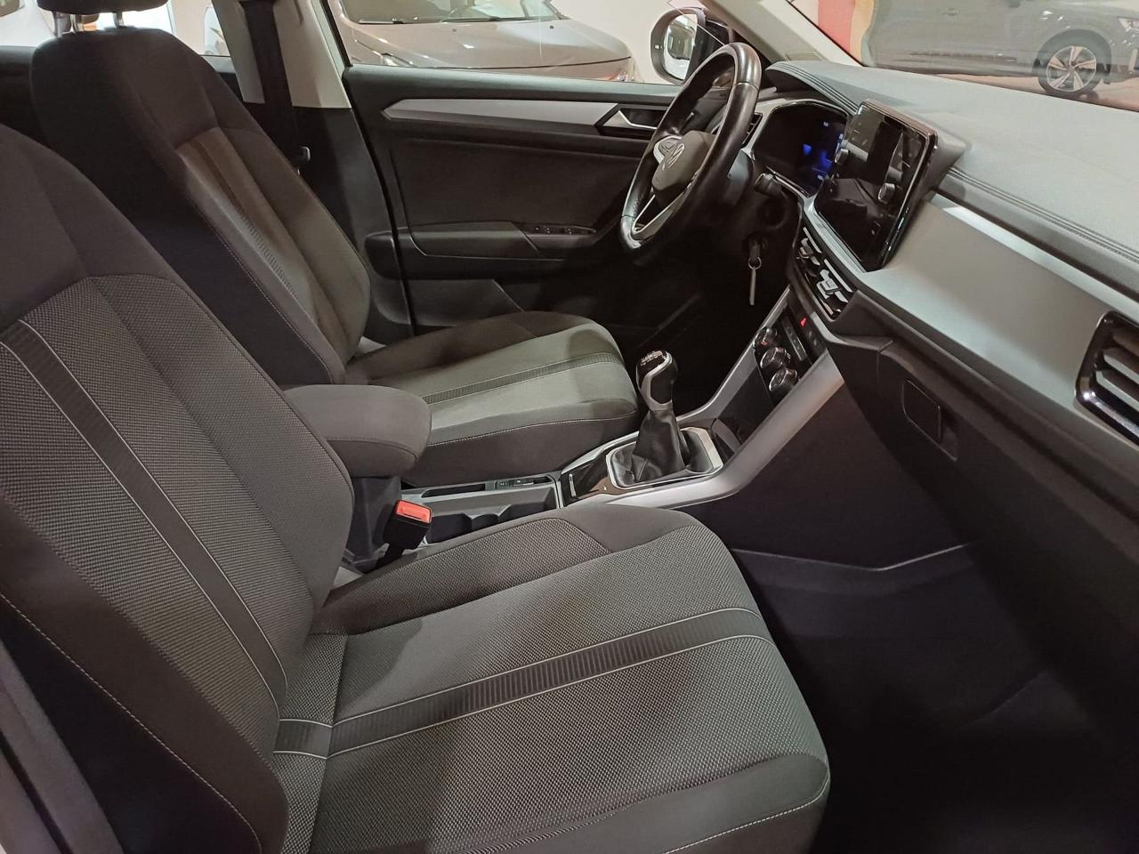 Volkswagen Volkswagen T-Roc usata 27