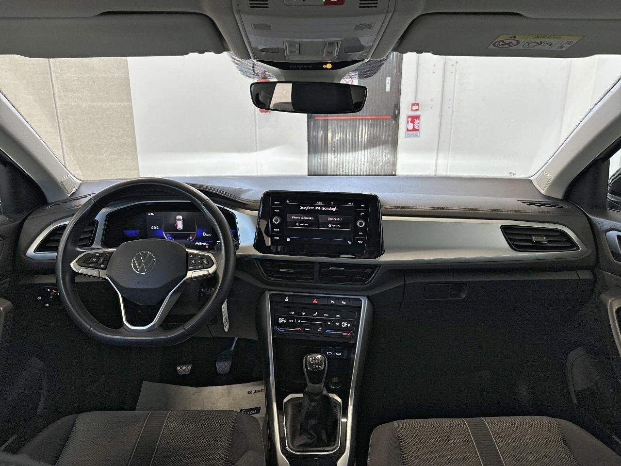 Volkswagen Volkswagen T-Roc usata 18