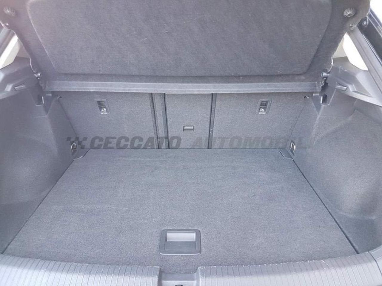 Volkswagen Volkswagen T-Roc usata, con Isofix