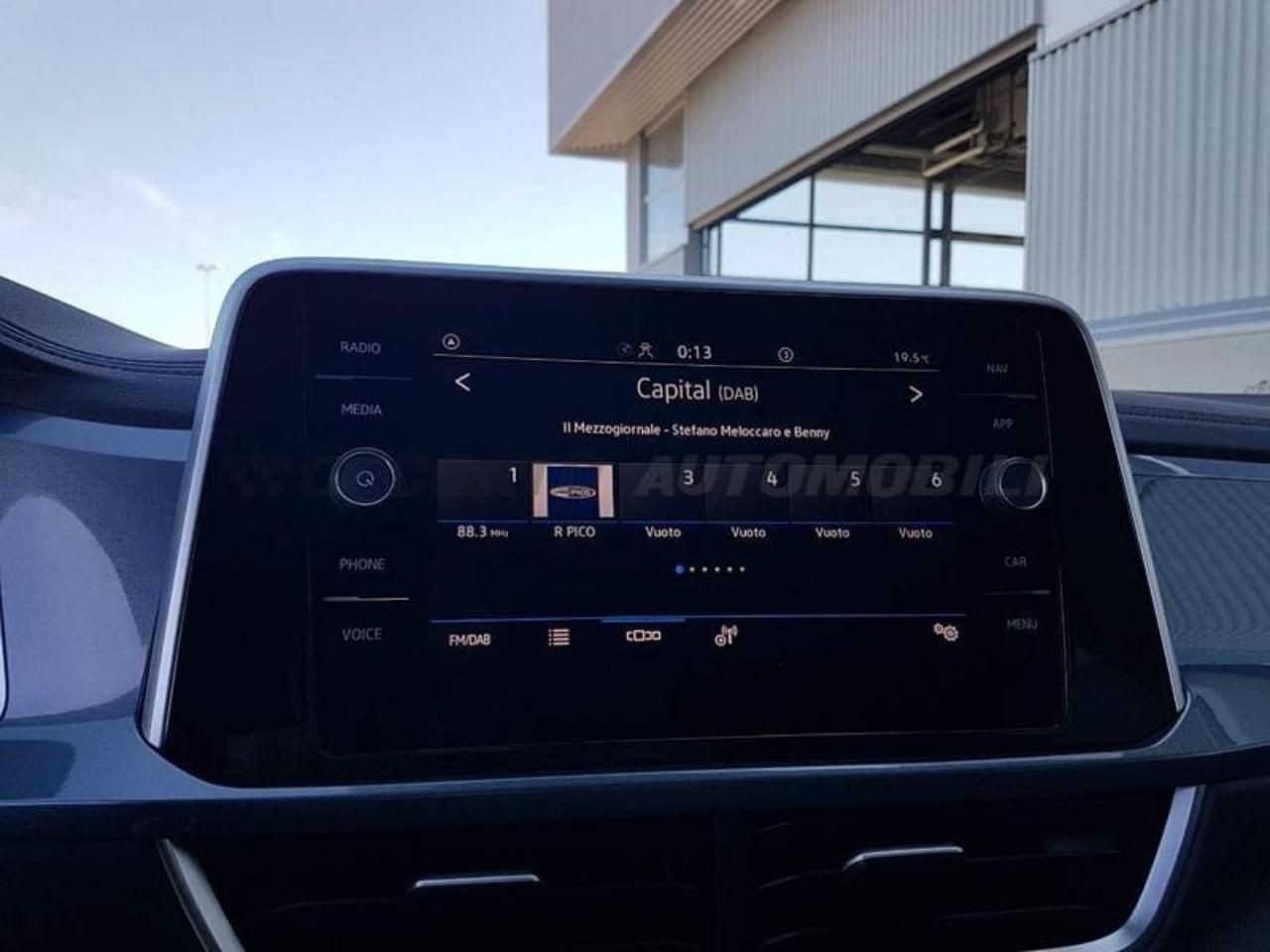 Volkswagen Volkswagen T-Roc usata 16