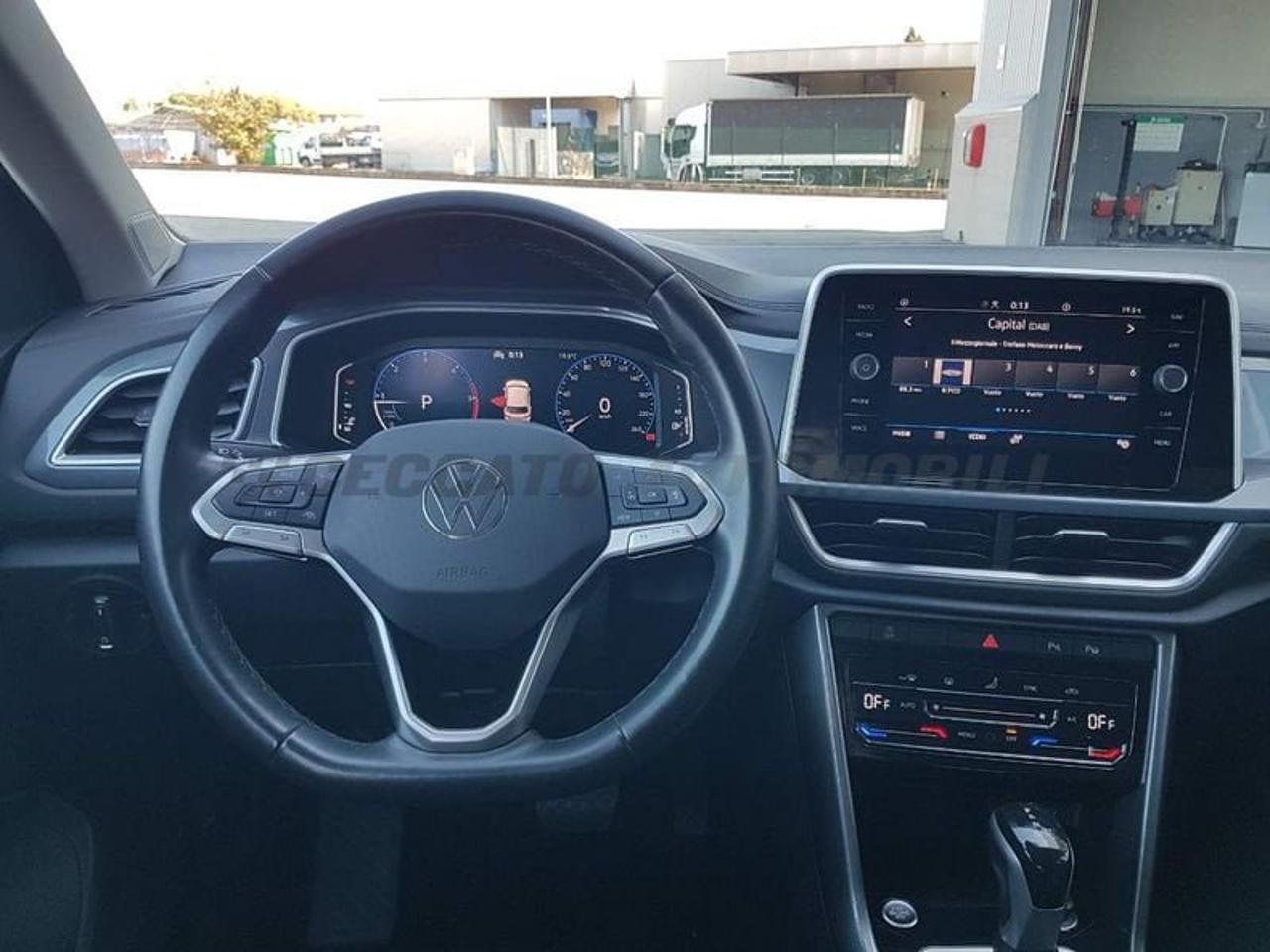 Volkswagen Volkswagen T-Roc usata 23