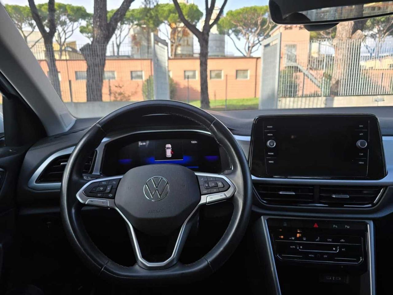 Volkswagen Volkswagen T-Roc usata 12