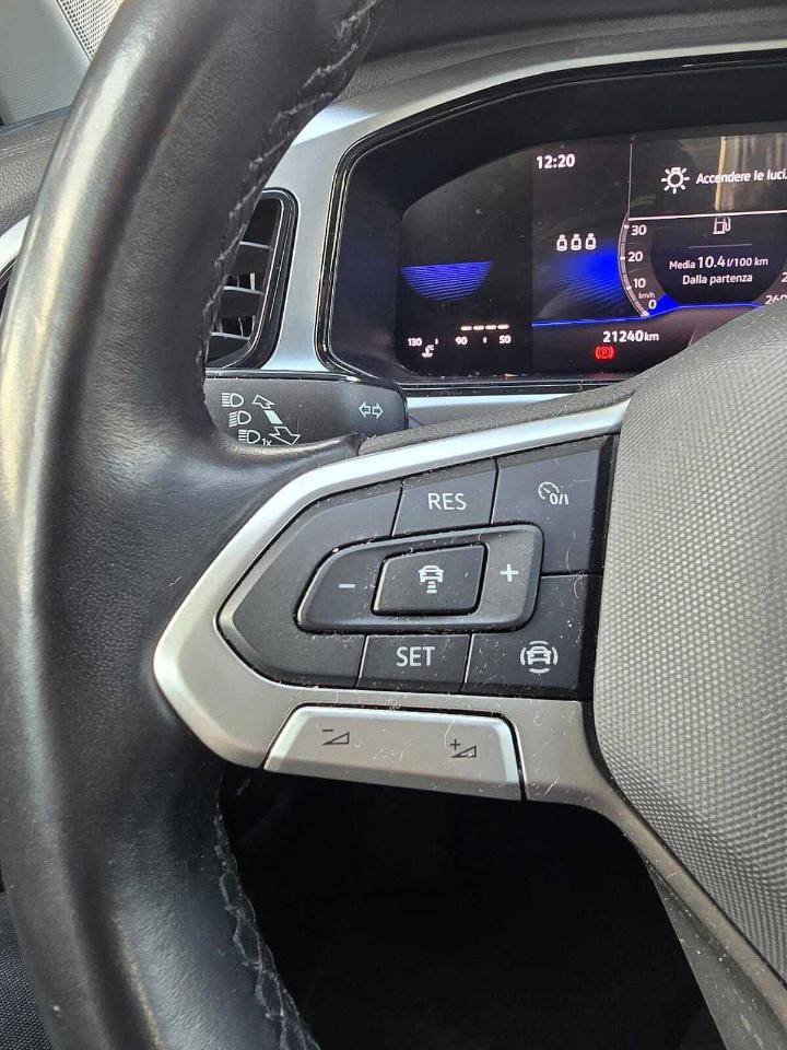 Volkswagen Volkswagen T-Roc usata 15