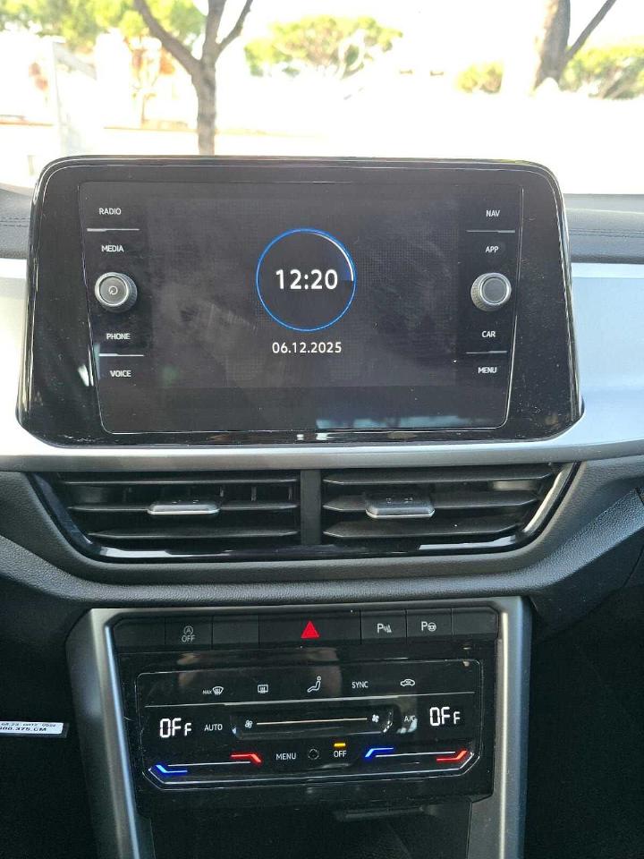 Volkswagen Volkswagen T-Roc usata 17