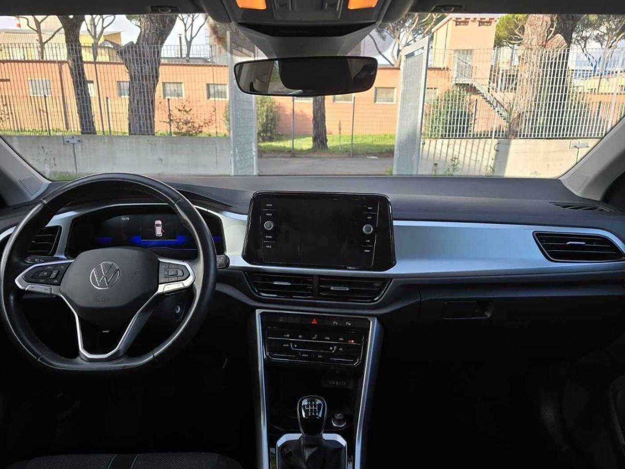 Volkswagen Volkswagen T-Roc usata 23