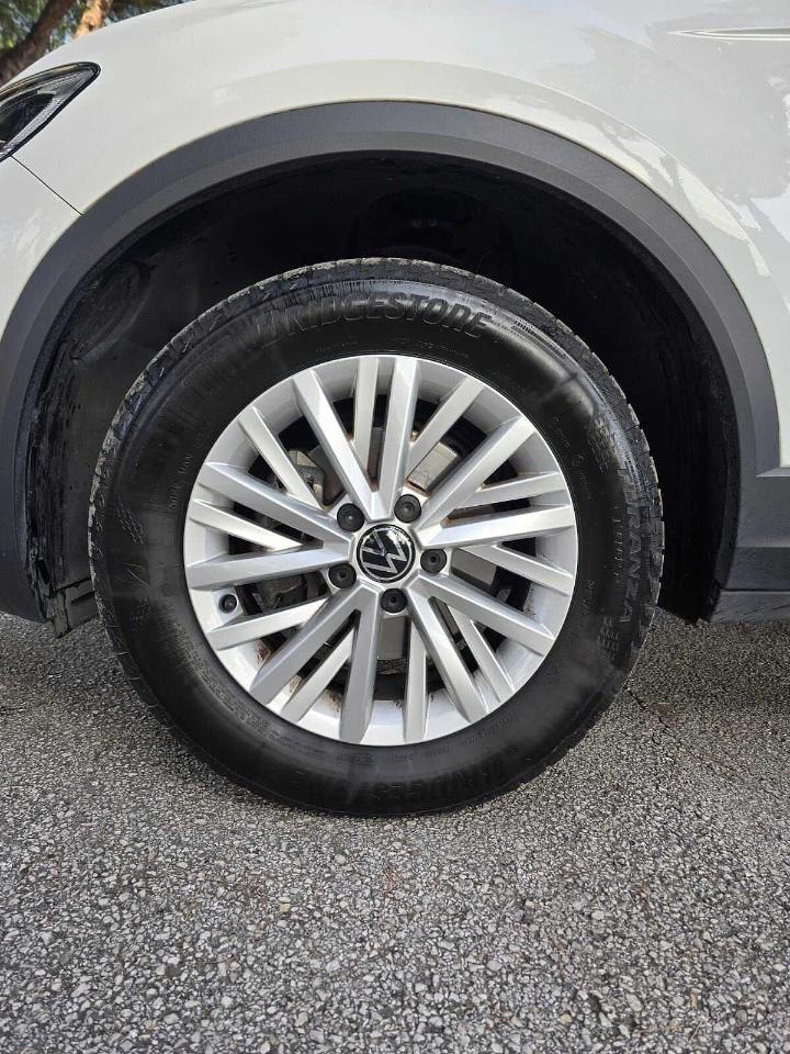 Volkswagen Volkswagen T-Roc usata 6