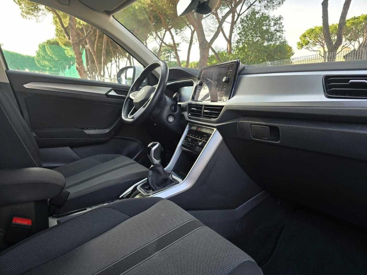 Volkswagen Volkswagen T-Roc usata 12