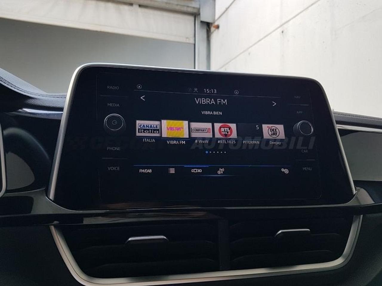 Volkswagen Volkswagen T-Roc usata 8