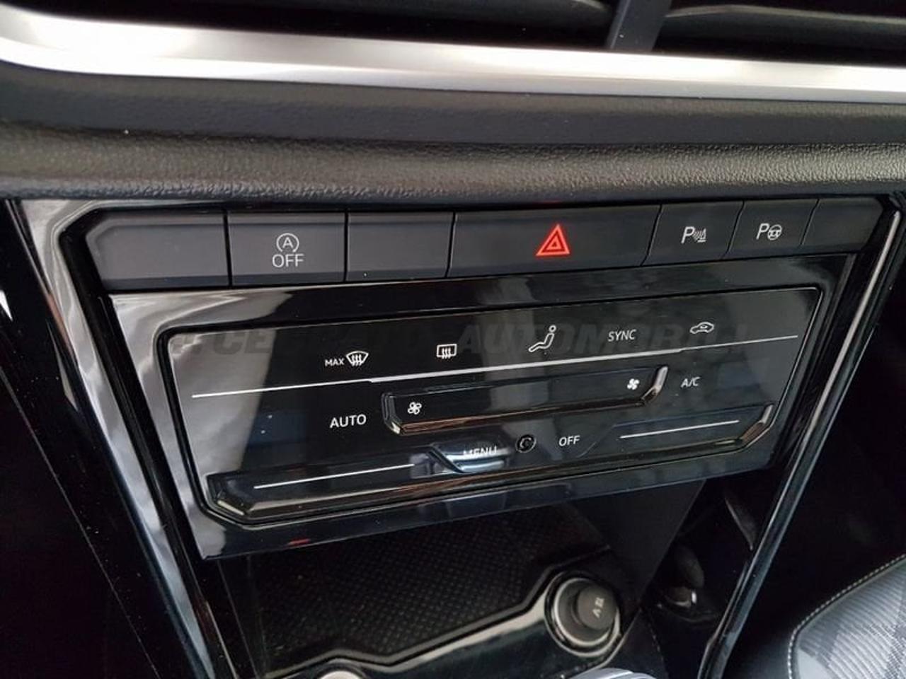 Volkswagen Volkswagen T-Roc usata 13