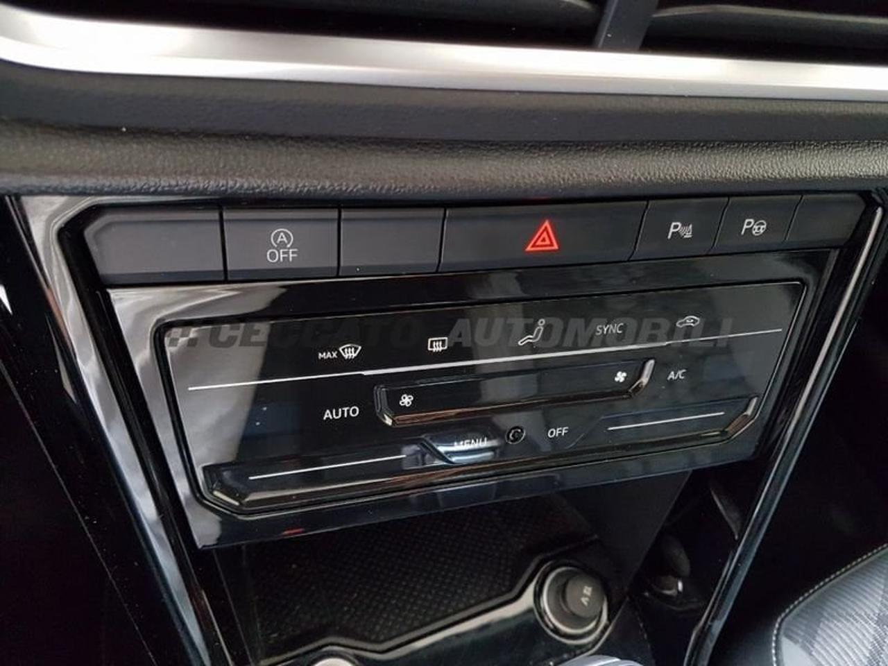 Volkswagen Volkswagen T-Roc usata 14