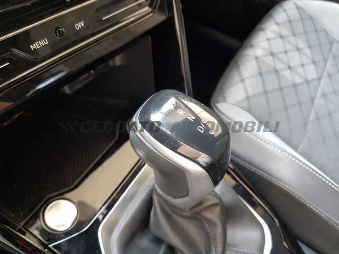 Volkswagen Volkswagen T-Roc usata 16