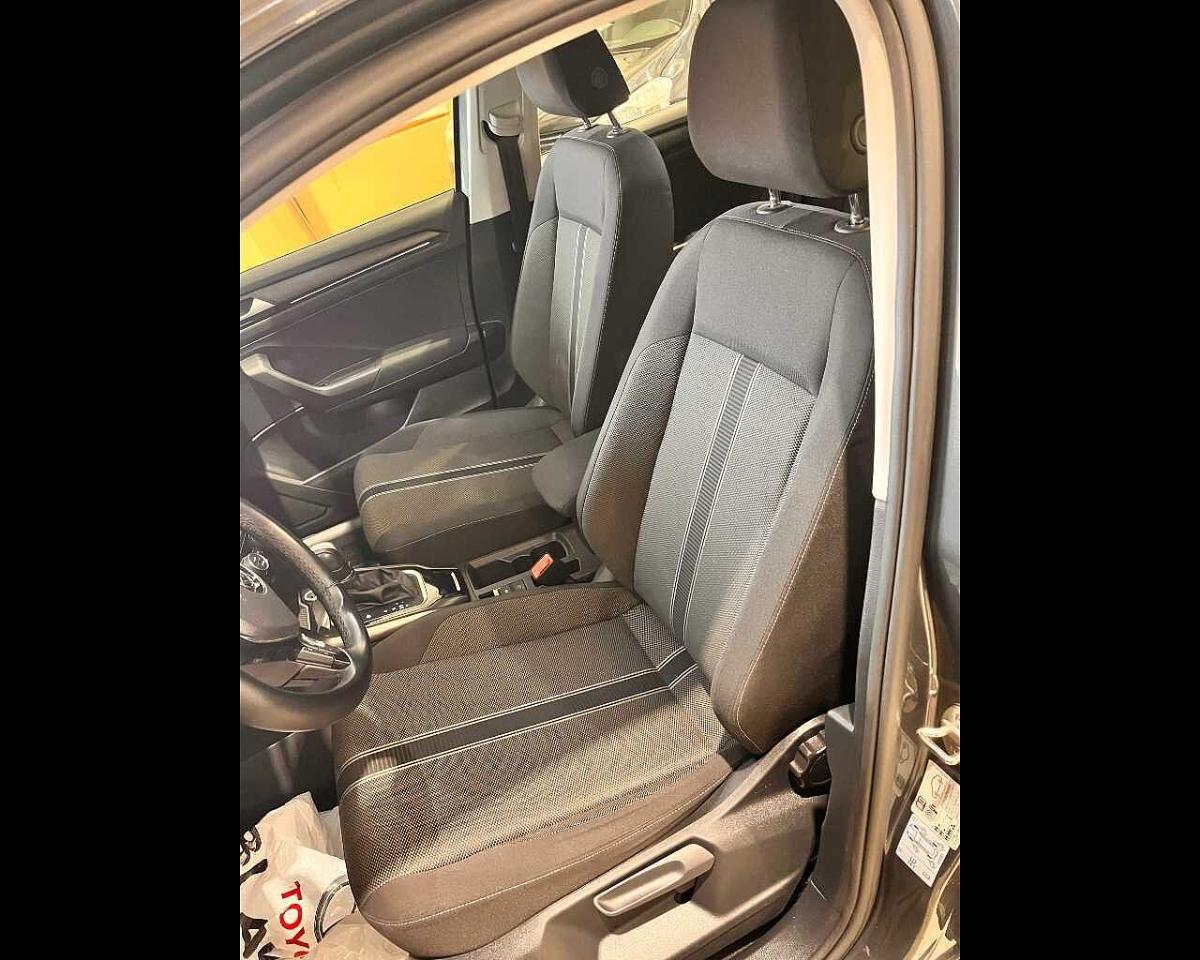 Volkswagen Volkswagen T-Roc usata 3