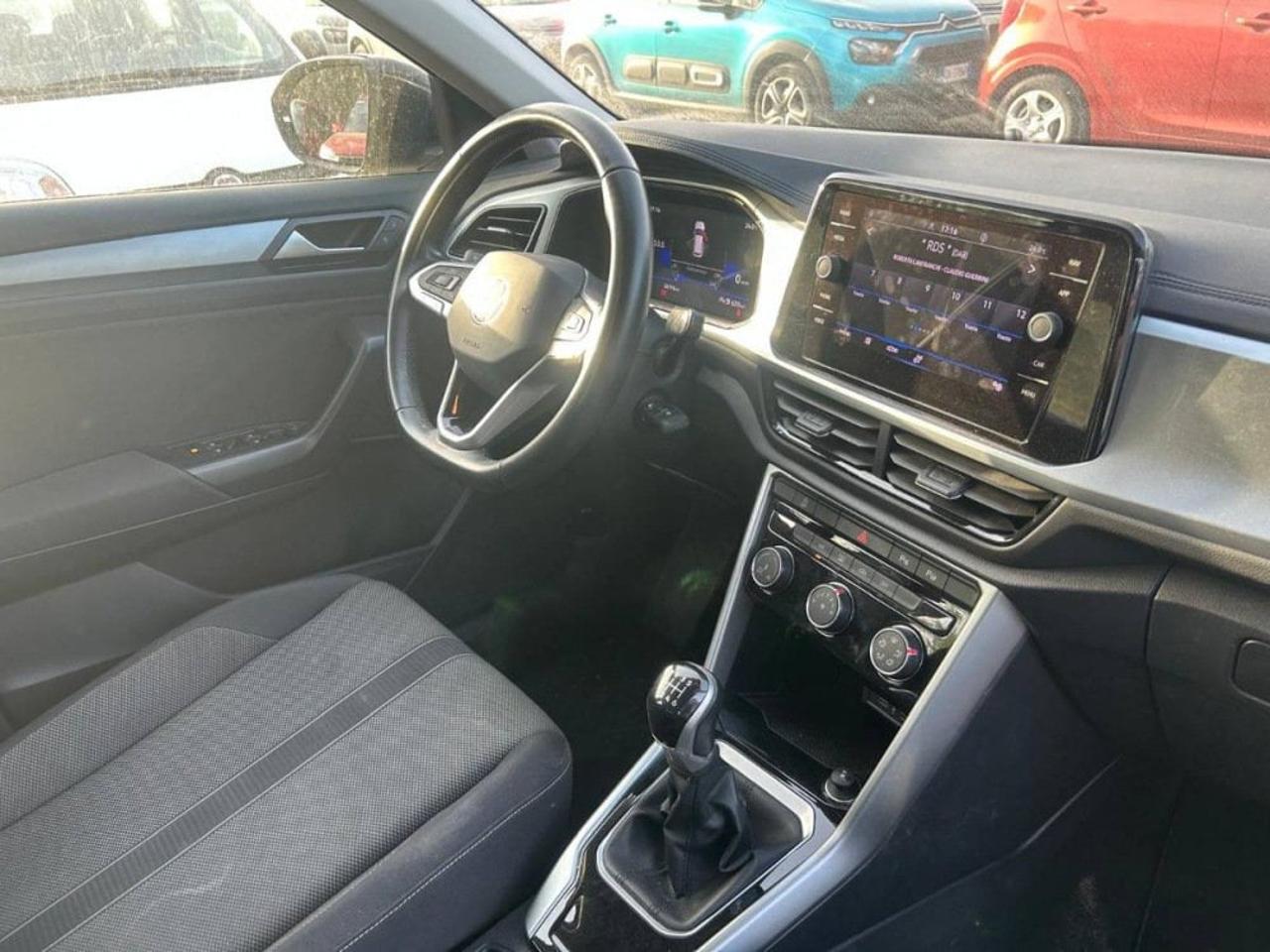 Volkswagen Volkswagen T-Roc usata 12