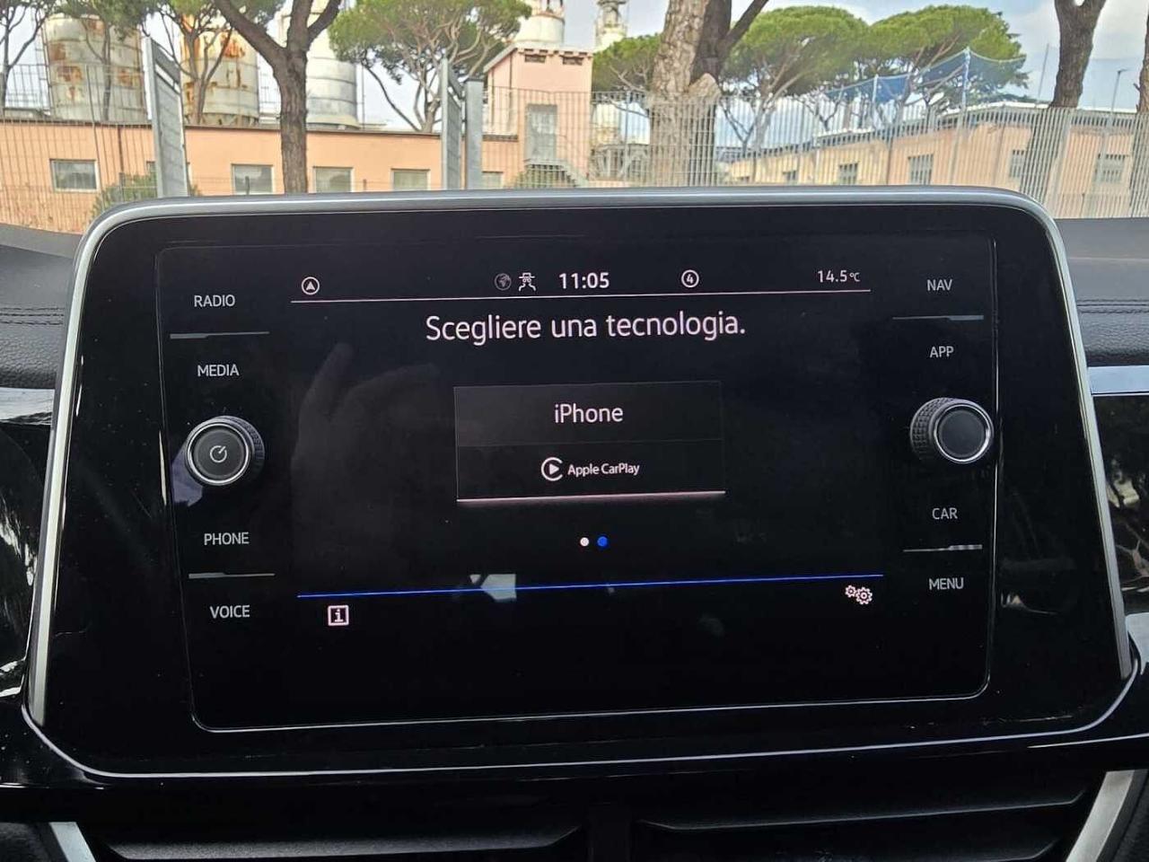 Volkswagen Volkswagen T-Roc usata 12