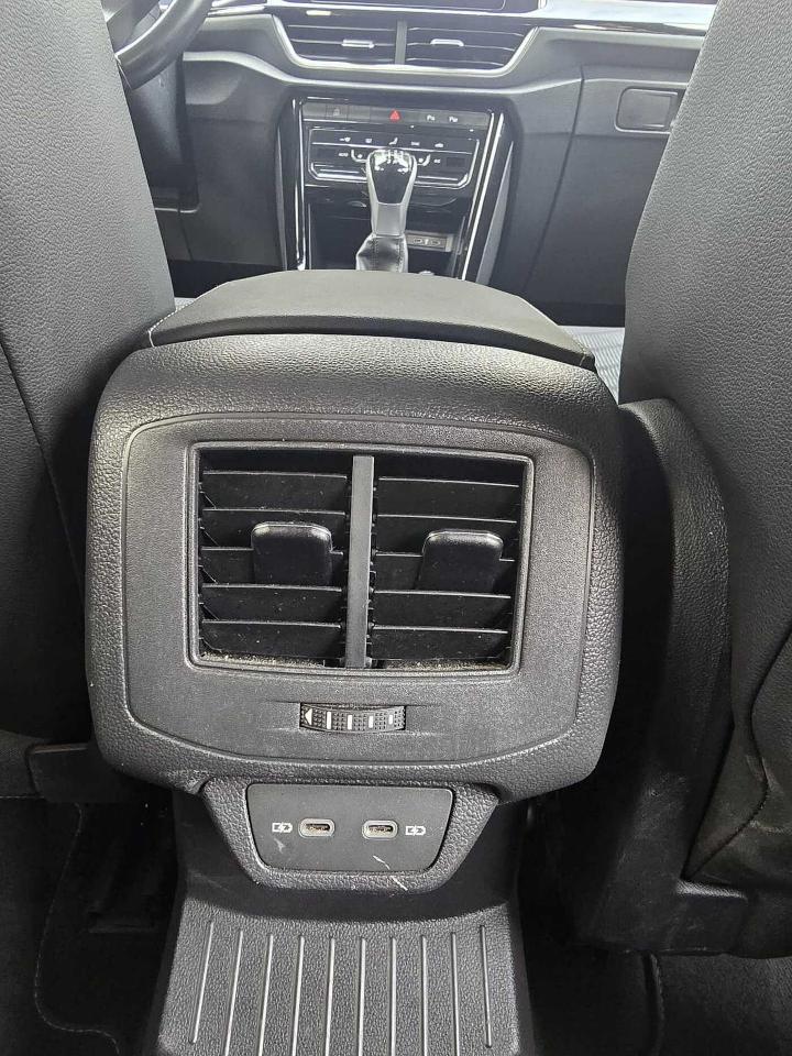 Volkswagen Volkswagen T-Roc usata 13