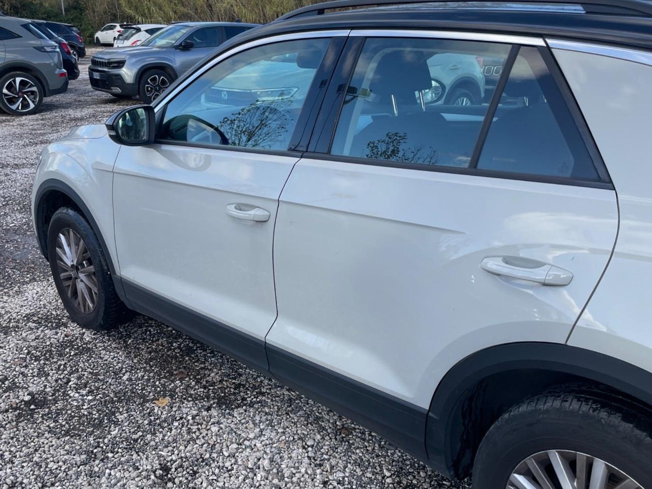 Volkswagen Volkswagen T-Roc usata 3