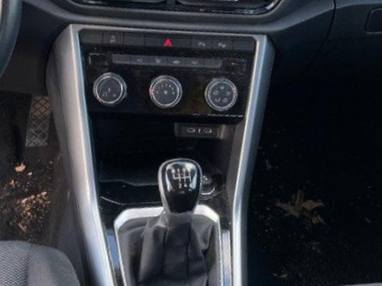 Volkswagen Volkswagen T-Roc usata 12