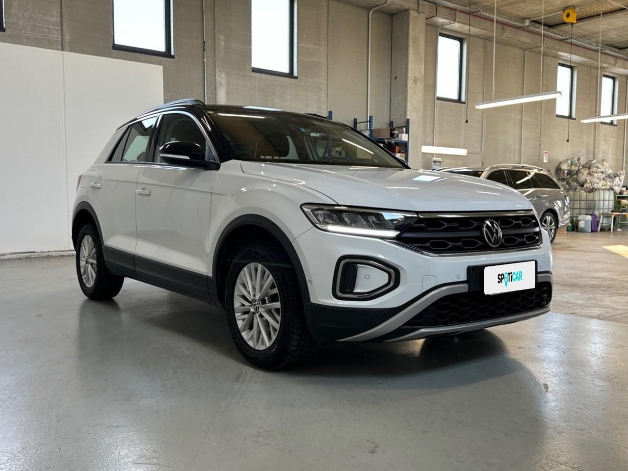 Volkswagen Volkswagen T-Roc usata 14