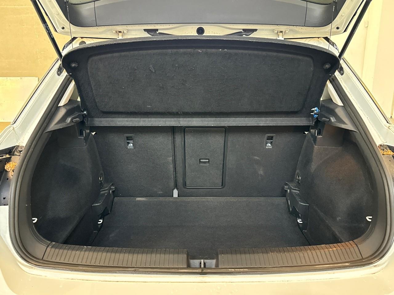 Volkswagen Volkswagen T-Roc usata 17