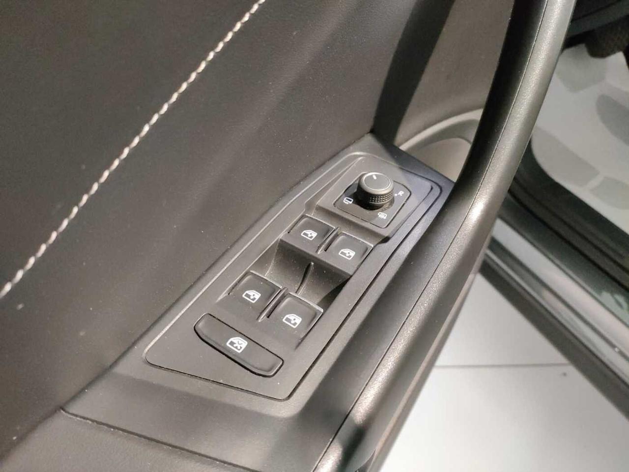 Volkswagen Volkswagen T-Roc usata 20