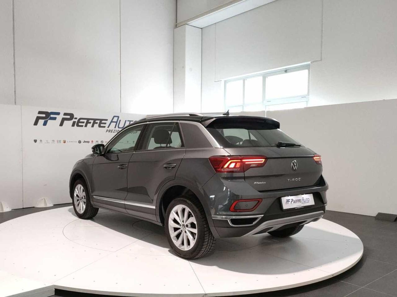 Volkswagen Volkswagen T-Roc usata 21