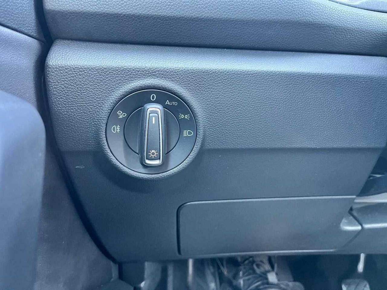 Volkswagen Volkswagen T-Roc usata 10