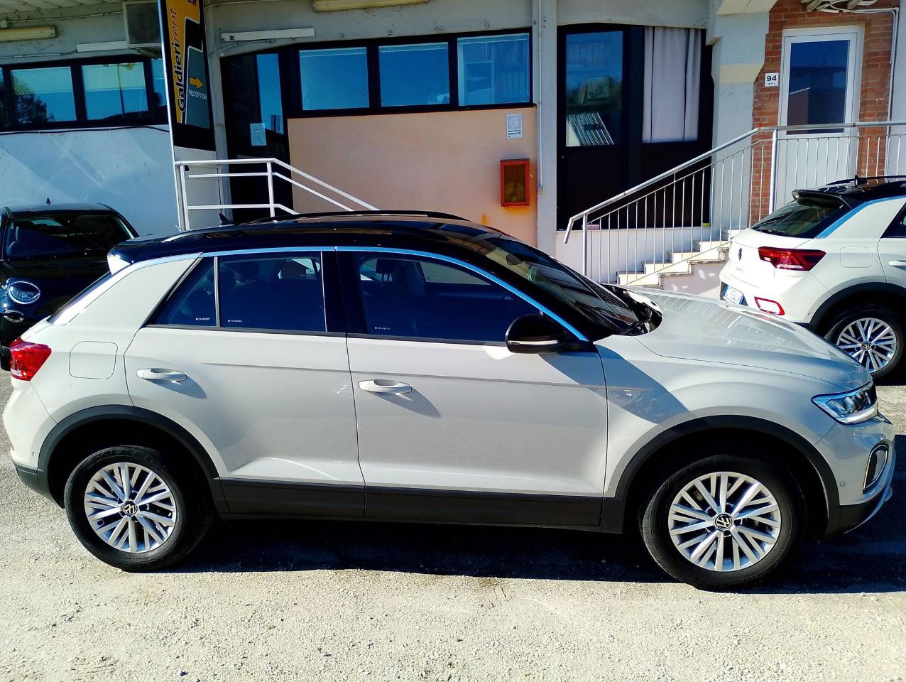 Volkswagen Volkswagen T-Roc usata 9