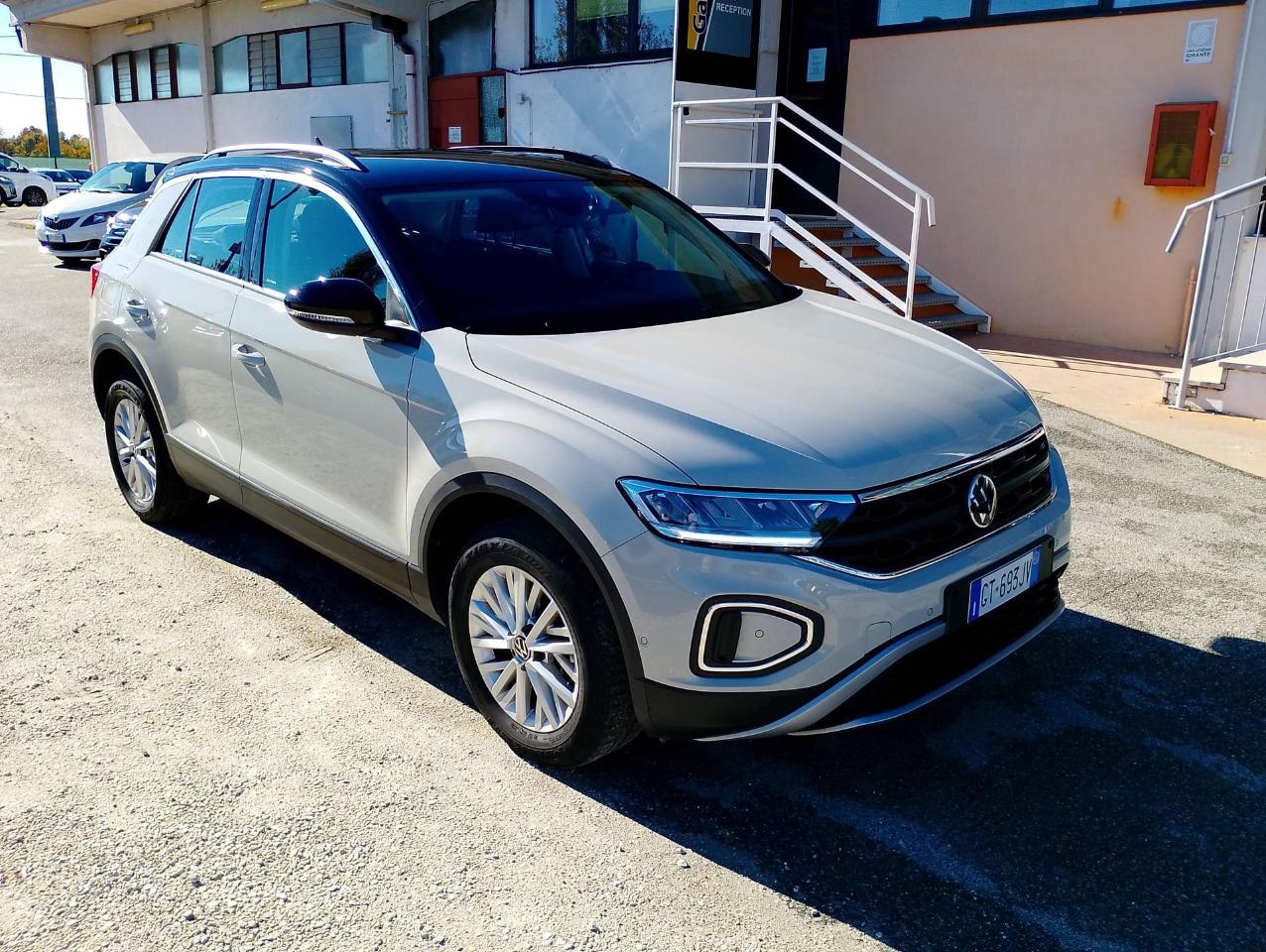 Volkswagen Volkswagen T-Roc usata 11