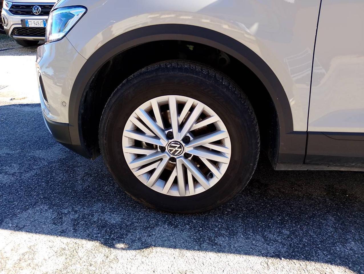 Volkswagen Volkswagen T-Roc usata 12