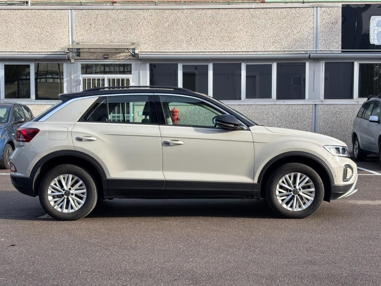Volkswagen Volkswagen T-Roc usata 2