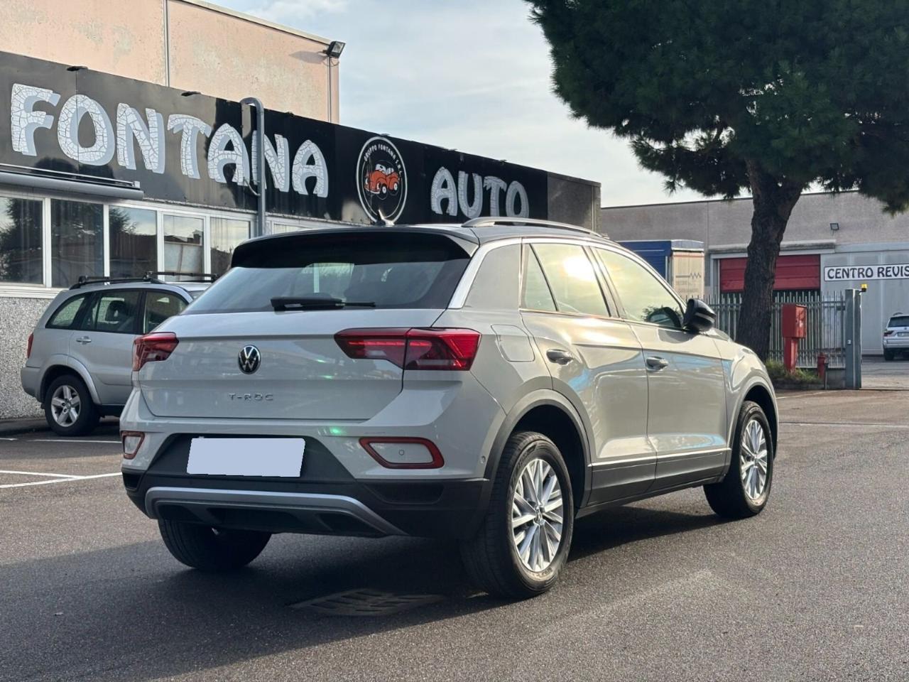 Volkswagen Volkswagen T-Roc usata 17